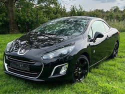 Schwarz Gebraucht 2012 Peugeot 308 CC Roland Garros Cabrio | 7.300 € (Teuer)