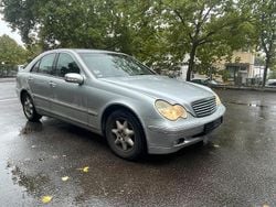 Gebraucht 2002 Mercedes C220 Elegance Limousine | 1.200 € (Superpreis)