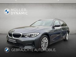 Grau Gebraucht 2022 BMW 320 Advantage Kombi | 23.911 € (Fairer Preis)