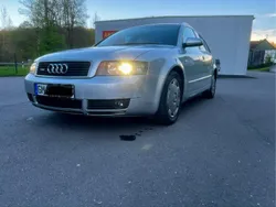 Silber Gebraucht 2004 Audi A4 Kombi | 2.800 € (Fairer Preis)