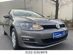 Grau Gebraucht 2014 VW Golf VII Comfortline Limousine | 7.599 € (Fairer Preis)