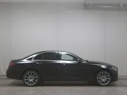 Schwarz Gebraucht 2021 Mercedes E300 AMG line Limousine | 28.980 € (Fairer Preis)