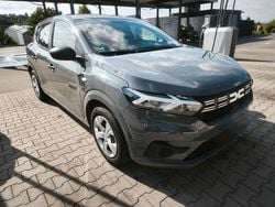 Grau Gebraucht 2023 Dacia Sandero Essentiel Kleinwagen | 12.790 € (Guter Preis)