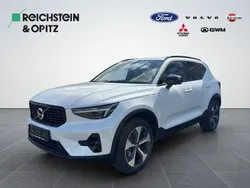 Crystal white / metallic Neu 2025 Volvo XC40 Plus SUV | 47.990 € (Teuer)