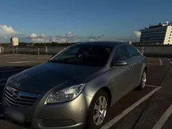 Grau Gebraucht 2011 Opel Insignia Design Edition Limousine | 6.300 € (Fairer Preis)