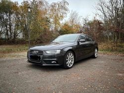 Grau Gebraucht 2013 Audi A4 Ambiente Limousine | 12.000 € (Fairer Preis)