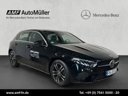 Lack kosmosschwarz Gebraucht 2023 Mercedes A180 Advanced Limousine | 28.400 € (Fairer Preis)
