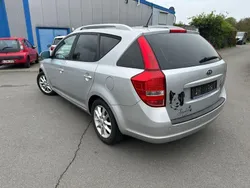 Silber Gebraucht 2010 Kia Ceed Sportswagon Kombi | 2.990 € (Fairer Preis)