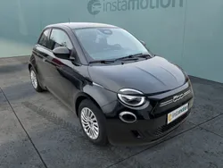 Schwarz Gebraucht 2021 Fiat 500e Action Limousine | 13.930 € (Fairer Preis)