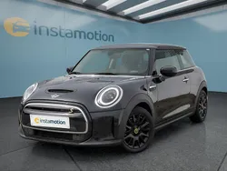 Schwarz Gebraucht 2022 Mini Cooper SE Kleinwagen | 17.349 € (Fairer Preis)