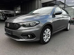 Colosseo grau metallic (grau) (grau) (metallic) Gebraucht 2017 Fiat Tipo Lounge Kombi | 13.880 € (Etwas zu teuer)