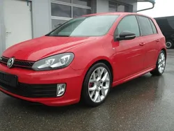 Rot Gebraucht 2012 VW Golf VI Edition Limousine | 8.299 € (Fairer Preis)