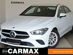 Digitalweiss metalliclack (metallic) Gebraucht 2022 Mercedes CLA200 Coupé | 27.700 € (Fairer Preis)