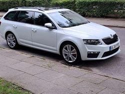 Weiß Gebraucht 2017 Skoda Octavia RS Kombi | 16.200 € (Guter Preis)