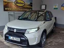Beige Gebraucht 2025 Suzuki Vitara Comfort SUV | 26.900 € (Fairer Preis)