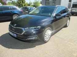Schwarz Gebraucht 2022 Skoda Octavia Style Kombi | 21.888 € (Guter Preis)