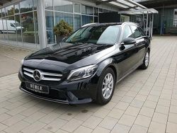 Schwarz unilack Gebraucht 2018 Mercedes C200 Avantgarde Kombi | 21.380 € (Fairer Preis)