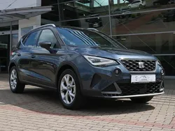 Grau Gebraucht 2023 Seat Arona FR SUV | 16.099 € (Guter Preis)