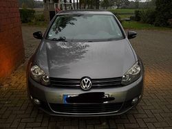 Grau Gebraucht 2011 VW Golf VI Style Limousine | 4.999 € (Fairer Preis)