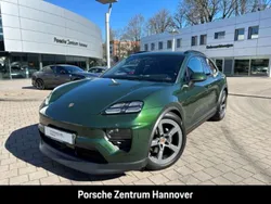 Gruen Gebraucht 2025 Porsche Macan SUV | 91.450 € (Guter Preis)
