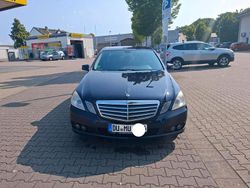 Blau Gebraucht 2009 Mercedes E220 Limousine | 5.500 €
