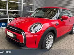 Chili red Gebraucht 2022 Mini ONE Classic Kleinwagen | 19.990 € (Fairer Preis)