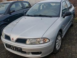 Silber Gebraucht 2001 Mitsubishi Carisma Comfort Edition Limousine | 800 € (Guter Preis)
