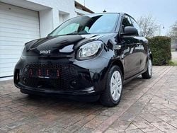 Schwarz Gebraucht 2021 Smart ForFour Electric Drive Kleinwagen | 7.990 € (Superpreis)