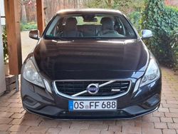 Schwarz Gebraucht 2011 Volvo V60 R-Design Kombi | 6.200 € (Fairer Preis)