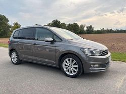 Grau Gebraucht 2015 VW Touran Comfortline Van / Kleinbus | 11.900 € (Teuer)