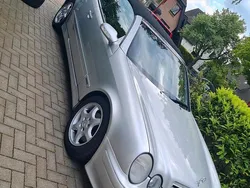 Silber Gebraucht 2002 Mercedes CLK200 Cabrio | 3.600 €