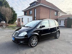 Schwarz Gebraucht 2008 Lancia Musa Van / Kleinbus | 4.800 € (Fairer Preis)