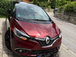 Rot Gebraucht 2021 Renault Scénic IV Black Edition Van / Kleinbus | 21.500 € (Fairer Preis)