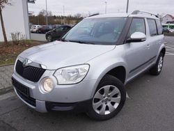 Silber Gebraucht 2011 Skoda Yeti Plus Edition SUV | 10.000 € (Etwas zu teuer)