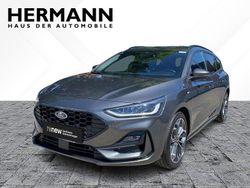 Grau Gebraucht 2022 Ford Focus ST-Line Kombi | 20.890 € (Fairer Preis)