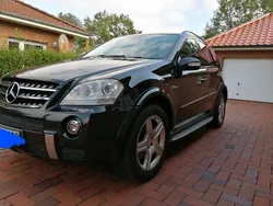 Schwarz Gebraucht 2006 Mercedes ML63 AMG AMG SUV | 9.999 €
