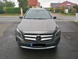 Grau Gebraucht 2015 Mercedes GLA180 SUV | 18.990 € (Teuer)