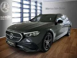Grau Gebraucht 2023 Mercedes E220 AMG Kombi | 50.490 € (Fairer Preis)