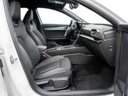 Candy weiss Gebraucht 2023 Cupra Formentor VZ SUV | 30.420 € (Fairer Preis)