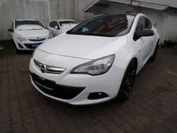 Weiß Gebraucht 2015 Opel Astra GTC Limousine | 8.990 € (Fairer Preis)