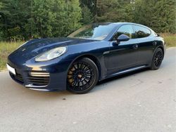 Blau Gebraucht 2015 Porsche Panamera Turbo S Limousine | 31.500 €