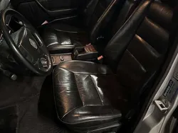 Silber Gebraucht 1994 Mercedes E220 AMG Limousine | 7.950 €