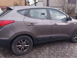 Braun Gebraucht 2014 Hyundai ix35 Trend SUV | 8.200 € (Etwas zu teuer)