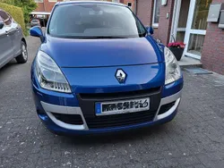 Blau Gebraucht 2010 Renault Scénic III Dynamique Van / Kleinbus | 3.400 € (Fairer Preis)