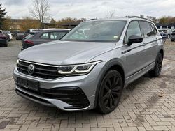 Silber Gebraucht 2022 VW Tiguan Allspace R-line SUV | 32.990 € (Fairer Preis)