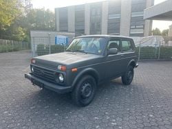 Schwarz Gebraucht 2011 Lada niva SUV | 5.900 € (Superpreis)