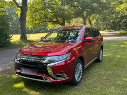 Rot Gebraucht 2020 Mitsubishi Outlander Spirit SUV | 24.000 € (Fairer Preis)