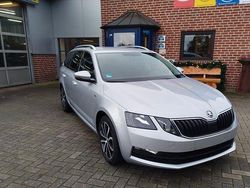 Silber Gebraucht 2019 Skoda Octavia Soleil Kombi | 15.400 € (Fairer Preis)