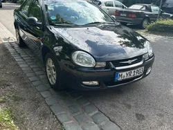 Schwarz Gebraucht 2000 Chrysler Neon Limousine | 2.000 €