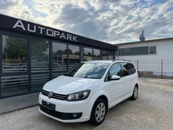 Weiß Gebraucht 2012 VW Touran Comfortline Van / Kleinbus | 4.690 € (Superpreis)
